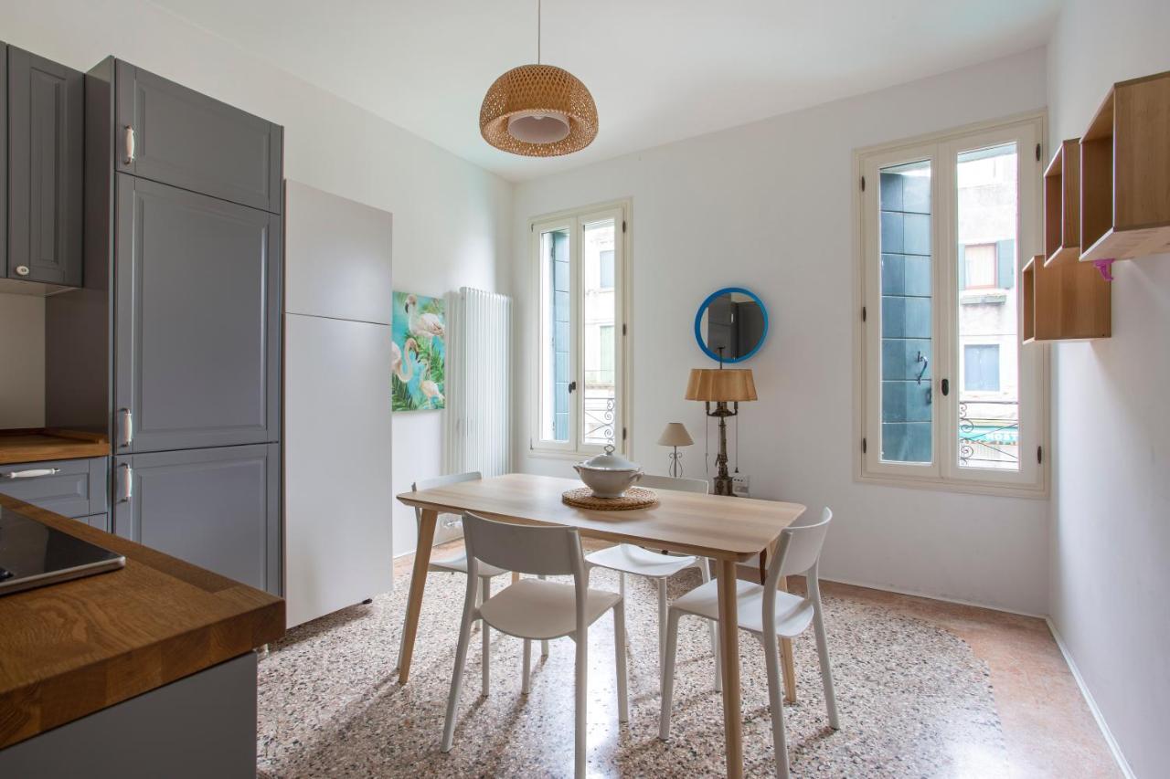 Biennale Giardini Apartment Venice Exterior photo